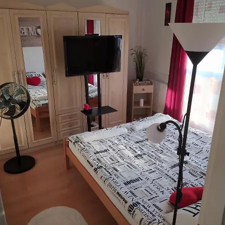Apartment Krenusz Vendeghaz. Kaposvar