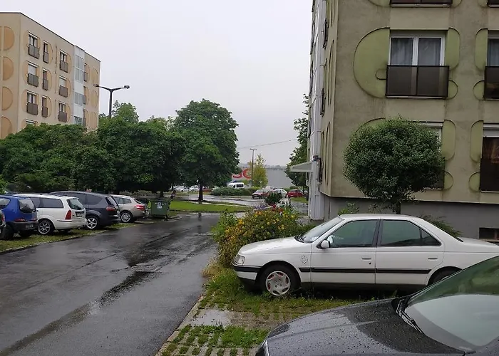 Krenusz Vendeghaz. Apartament *